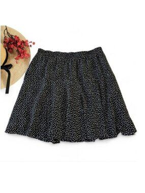 Banana Republic Women's Mini Skater Skirt Size Large Black White Elastic Waist